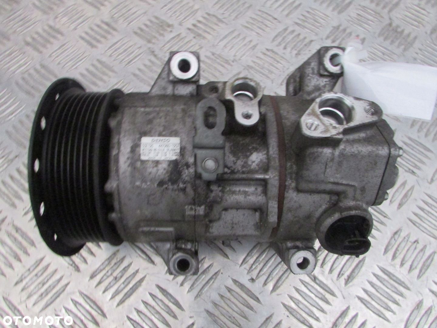 SPRĘŻARKA KLIMATYZACJI 447260-1257 RAV4 III 07R - 1