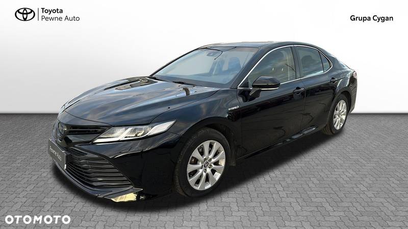 Toyota Camry - 1