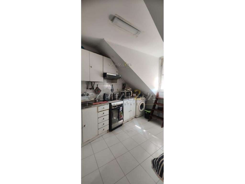 Prédio 4 Apartamentos T3 + Loja e ArmazémPrédio 4 Apartamentos T3 +...-41