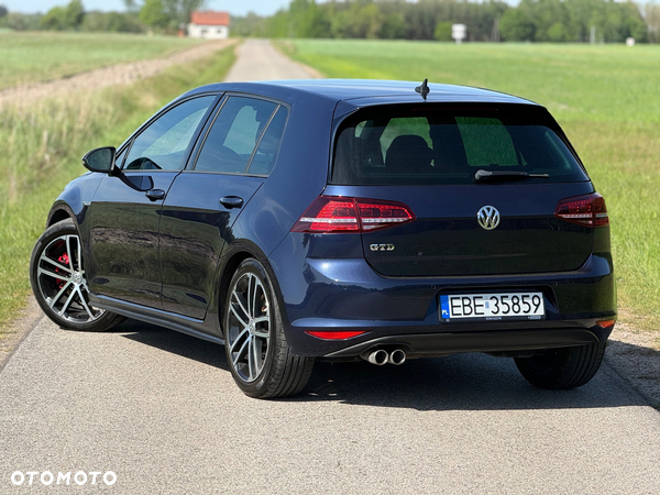 Volkswagen Golf VII 2.0 TDI BMT GTD DSG - 2