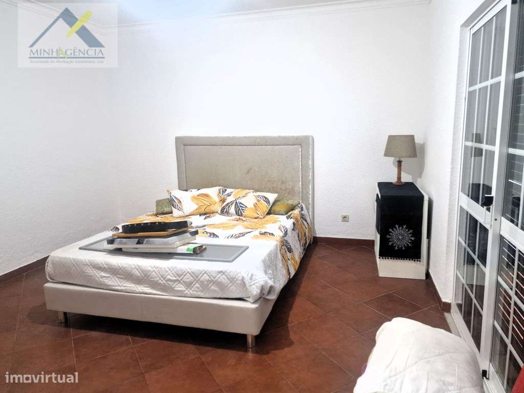 Moradia Isolada T4 com lote de 4454 m2 em Cajados-16