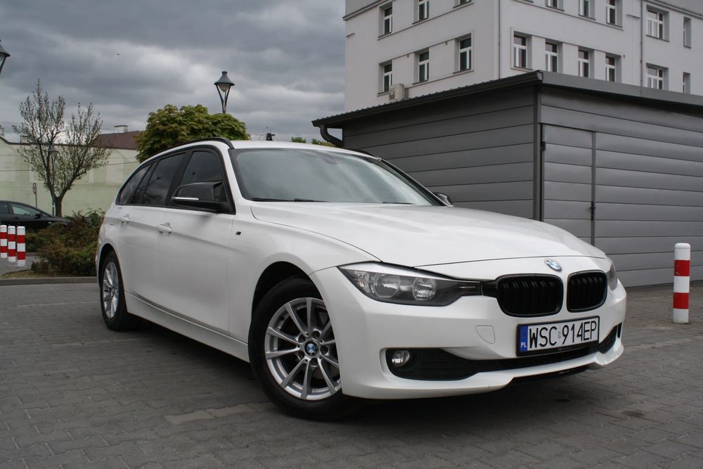 BMW 3 Series F30/F31 318d Sport Line 2014