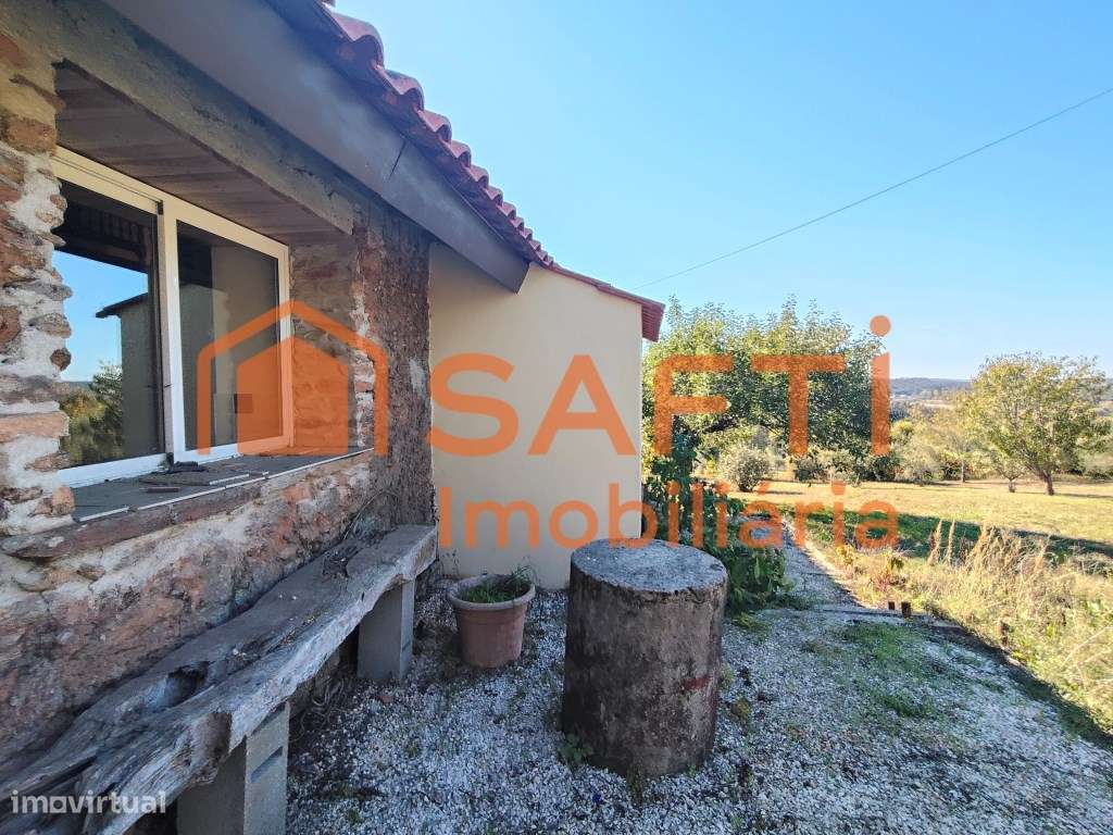 MORADIA COM TERRENO DE CULTIVO, FURO COM ÁGUA PRÓPRIA, ANEXO E UMA ... - Grande imagem: 4/37