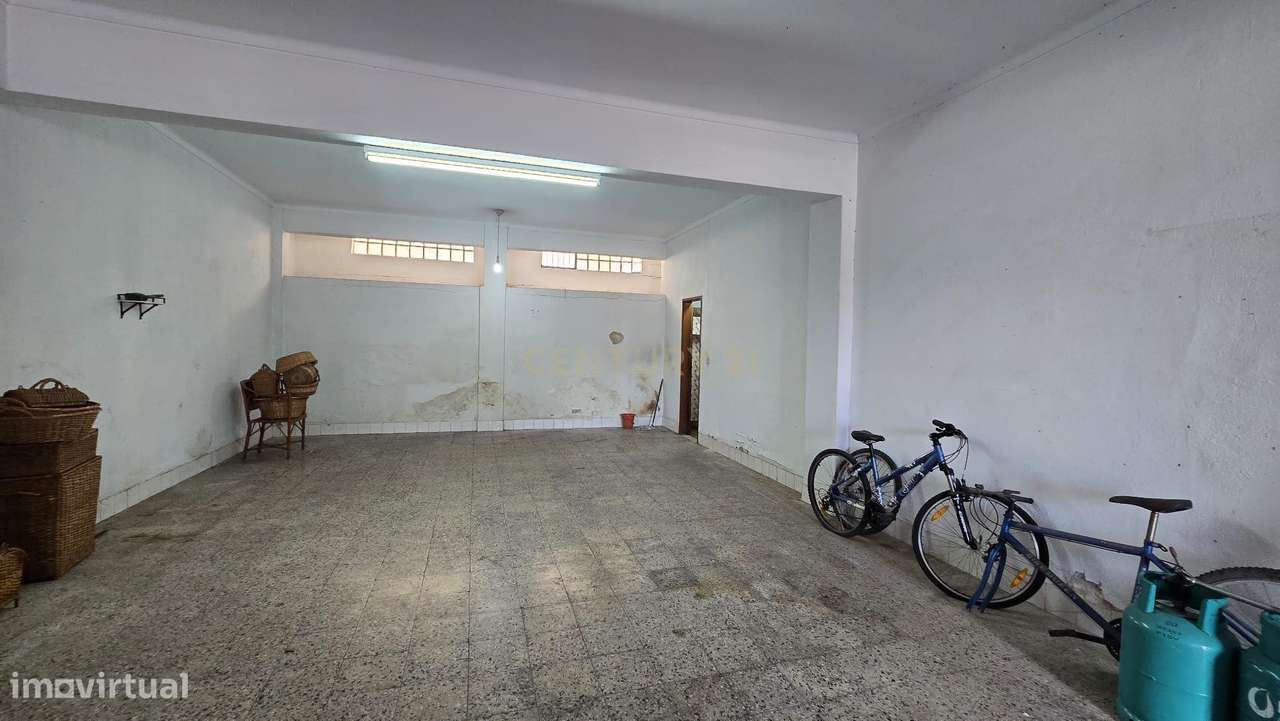 Armazém no Centro da Amora - Grande imagem: 5/16
