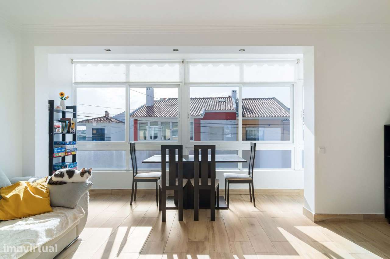 Refúgio acolhedor em São Domingos de Rana – T2+1 cheio de luz-5