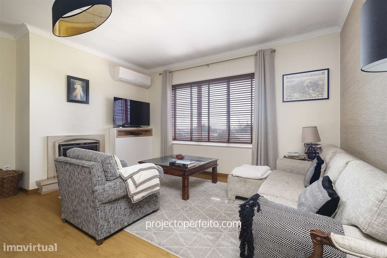 Apartamento T4 DUPLEX Venda em Paços de Brandão,Santa Maria da Feira - Grande imagem: 4/25