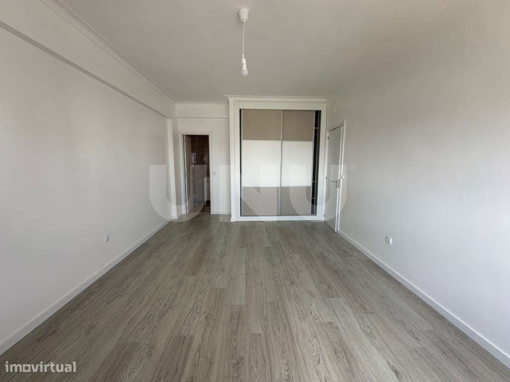 Apartamento T3 Remodelado-22