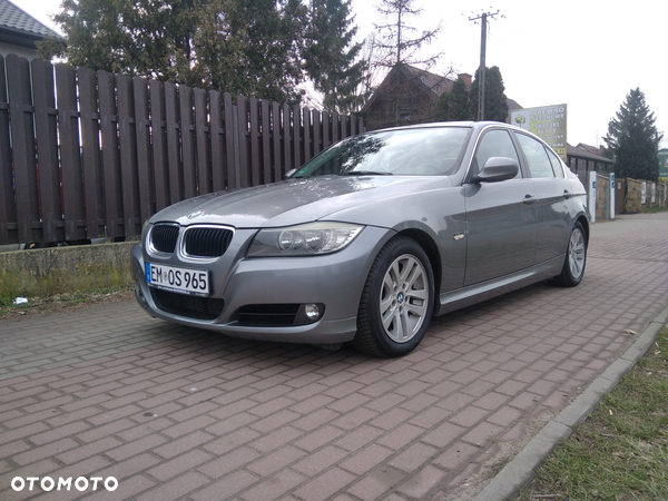 BMW Seria 3 320d DPF Touring Blue Performance Edition Fleet - 1