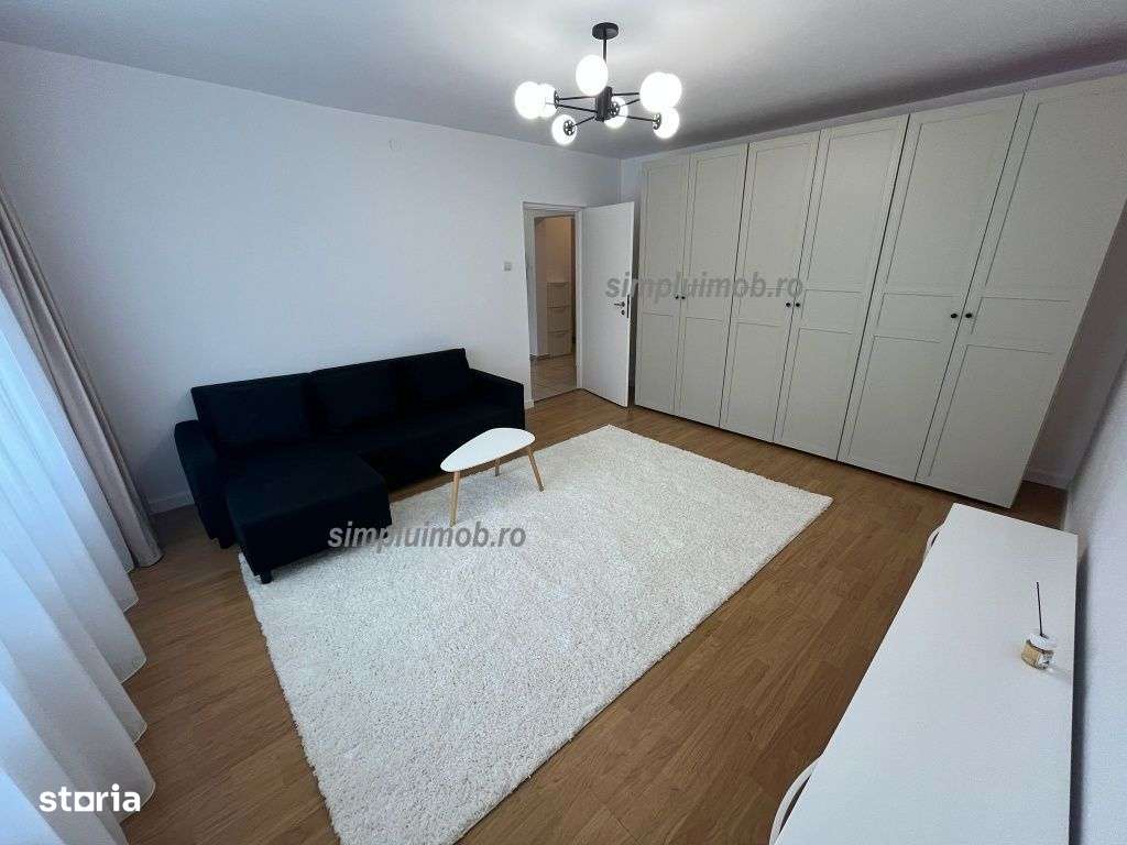 Apartament 3 camere decomandat, tip H, situat la etajul 5/8, intr-un bloc solid din 1994, reabilitat termic.