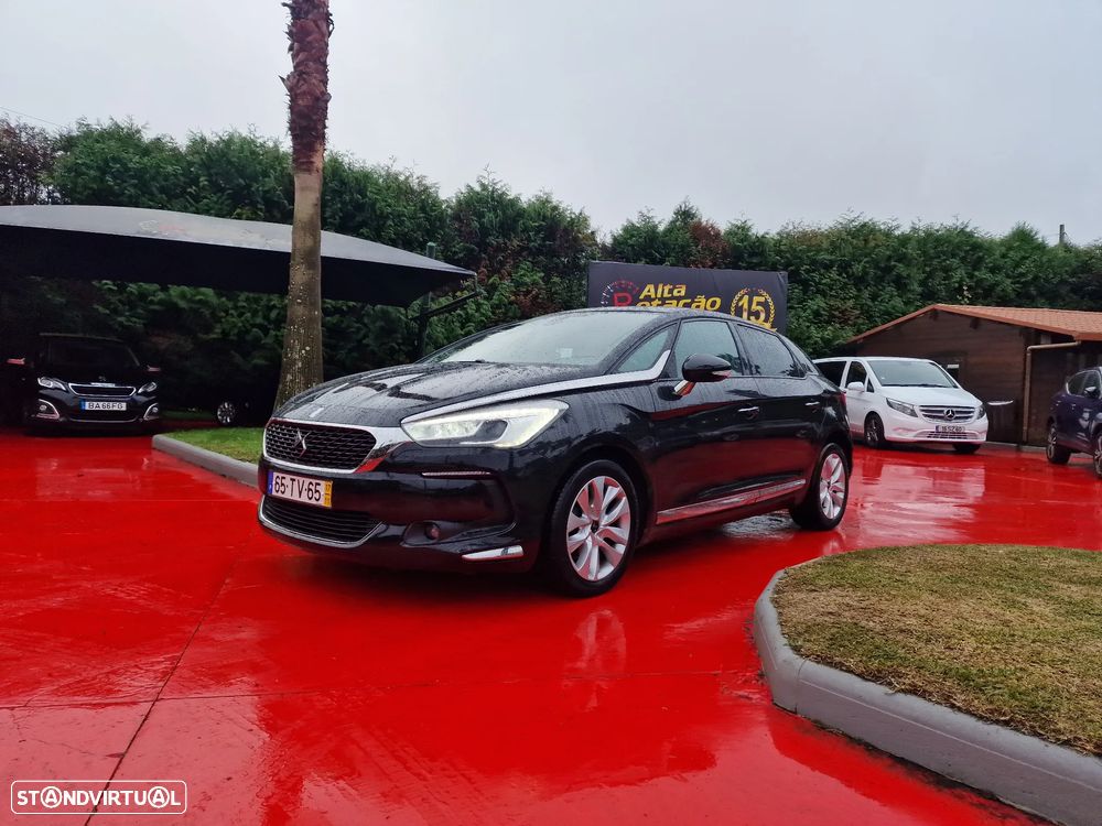 Usados DS DS5 - 18 900 EUR, 59 520 km, 2017 - Standvirtual