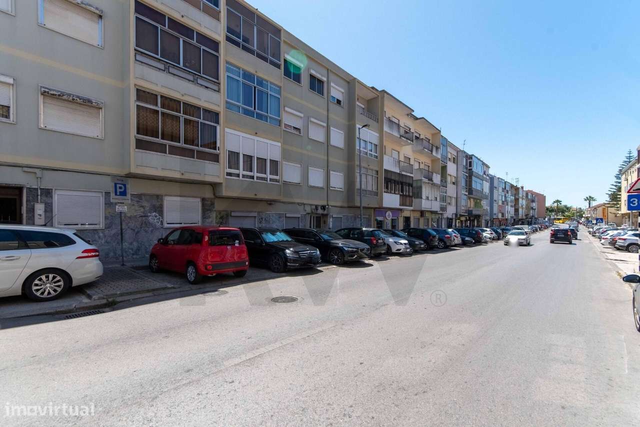T1 com Rendimento na Amora, Seixal - Grande imagem: 2/5