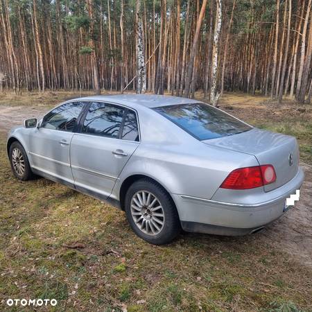 Volkswagen Phaeton 4.2 V8 4Mot (5 os.) - 28