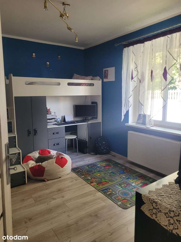 Przestronny dom z garażem-5