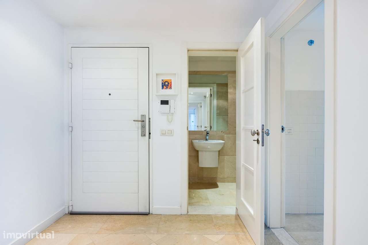 Apartamento T3 com vista, Laranjeiras, Lisboa - Grande imagem: 4/25