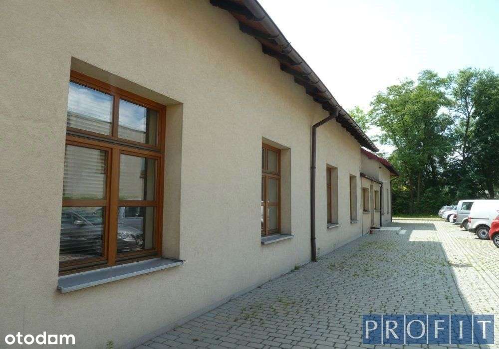 Budynek biurowo o pw. 862m2-1