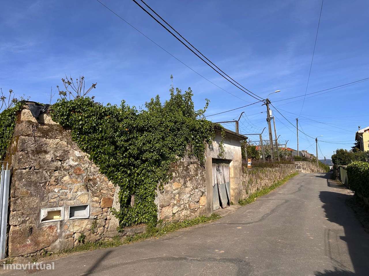 Ruína com Terreno Urbano de 600 m² em Longos – a 10 min de Braga-21