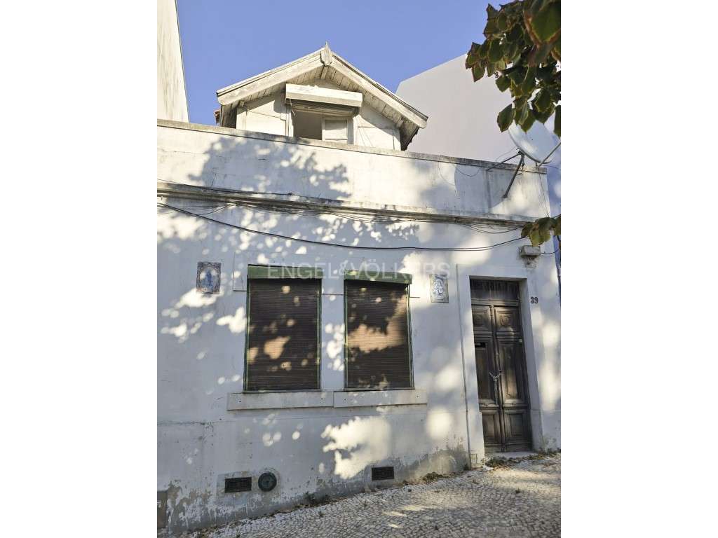Prédio com Projeto Aprovado na Estrela-13