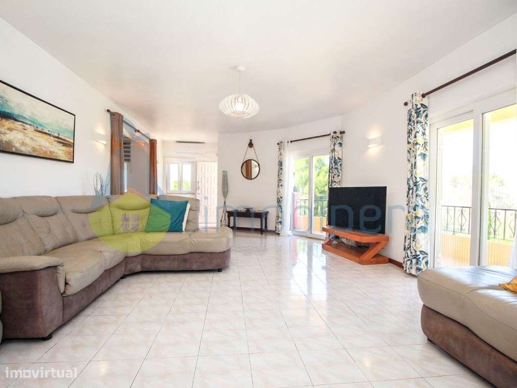 Moradia V3 com Piscina em Albufeira, Vale de Parra - Grande imagem: 2/33