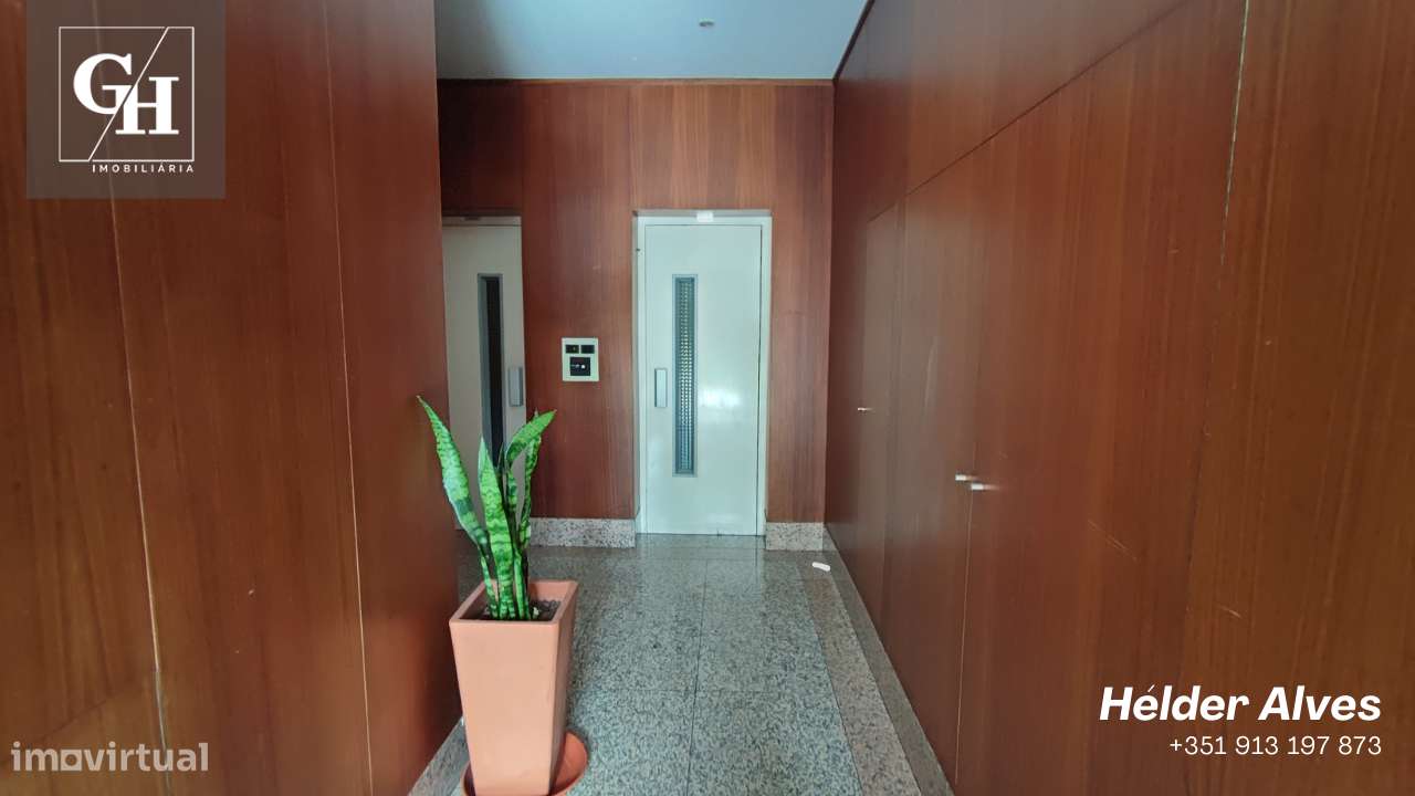 Apartamento T2 em Calendário com garagem fechada-7
