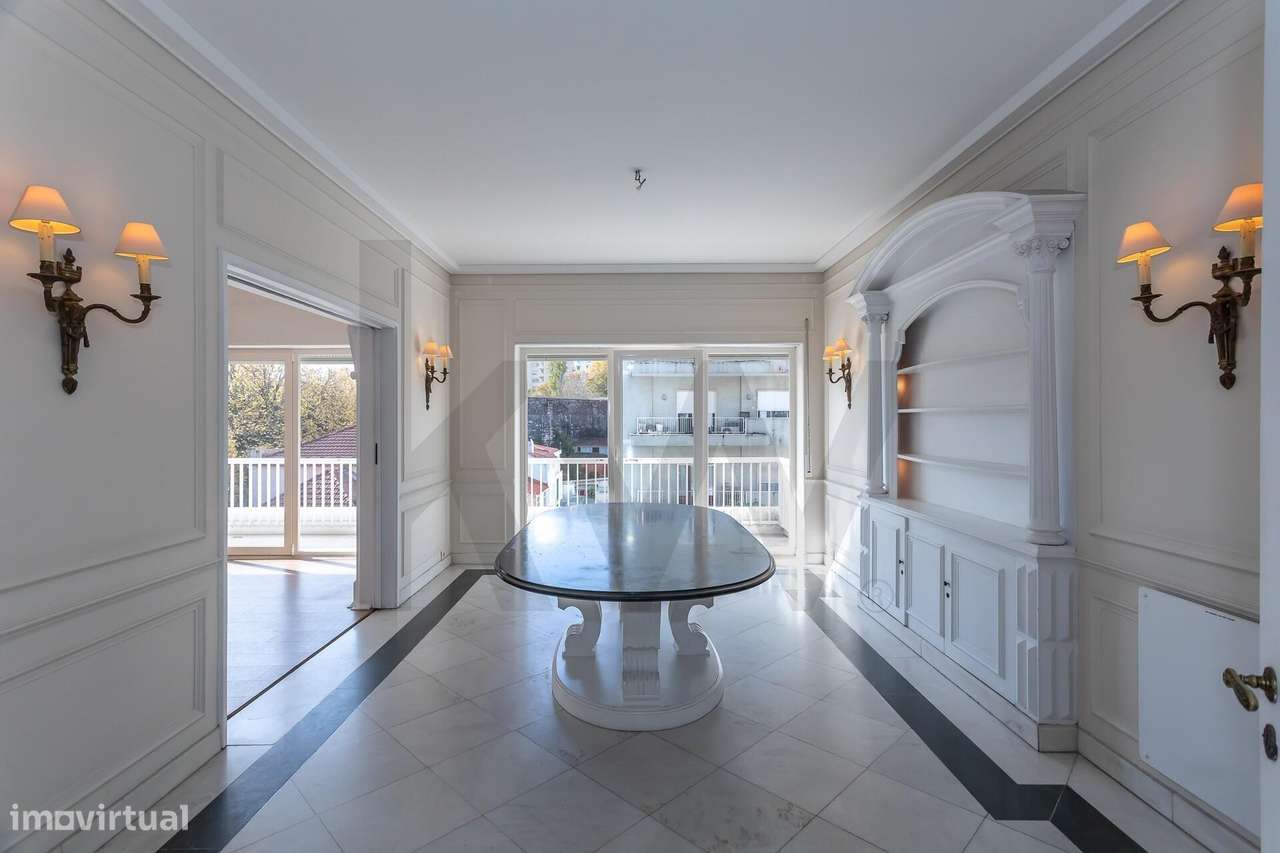 Apartamento T5 + junto ao Jardim das Amoreiras - Arrendamento - Grande imagem: 2/30