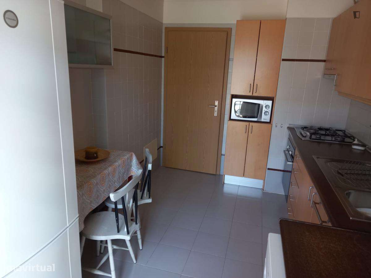 Quarto - localizado em Lumiar Lisbon - Grande imagem: 5/7