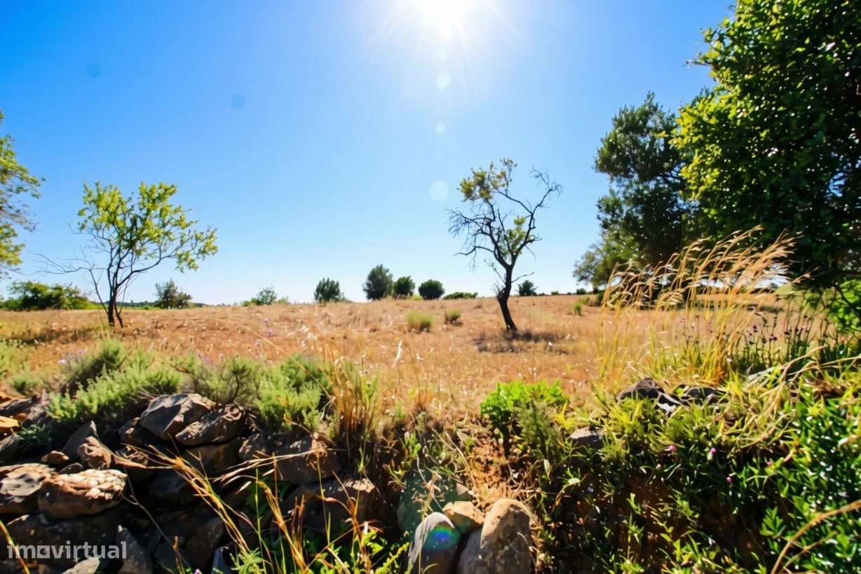 Terreno rústico de 5080 m2 à venda em Estoi, Faro-1
