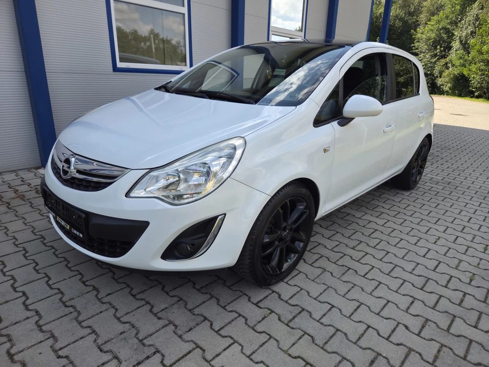 Opel Corsa D (2006-2014) 1.4 16V Sport 2011