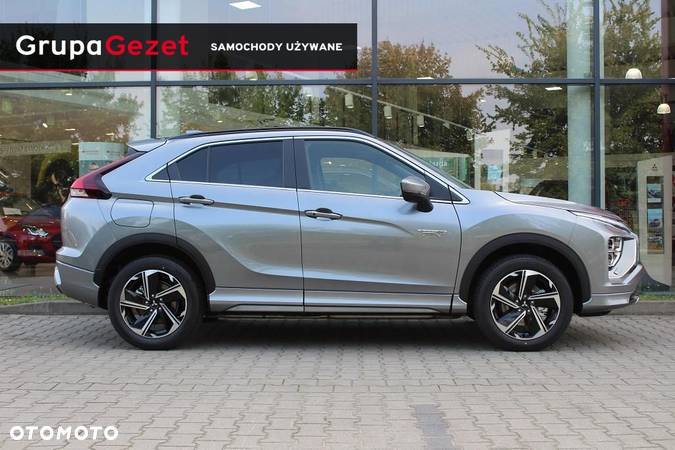 Mitsubishi Eclipse Cross - 12