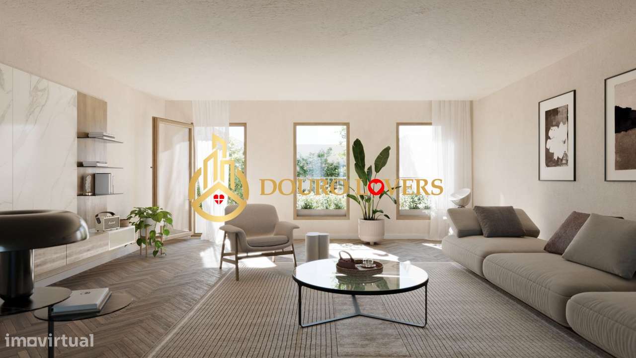 Moradia para reabilitar à venda em S. Roque da Lameira, Campanhã-2