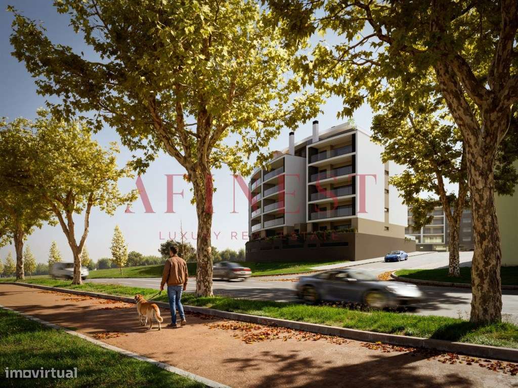 APARTAMENTO T2 COM VARANDAS E GARAGEM NO MONTIJO - Grande imagem: 4/7