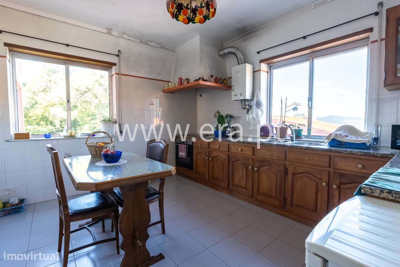 Moradia em Moledo com Vistas Deslumbradas!-22