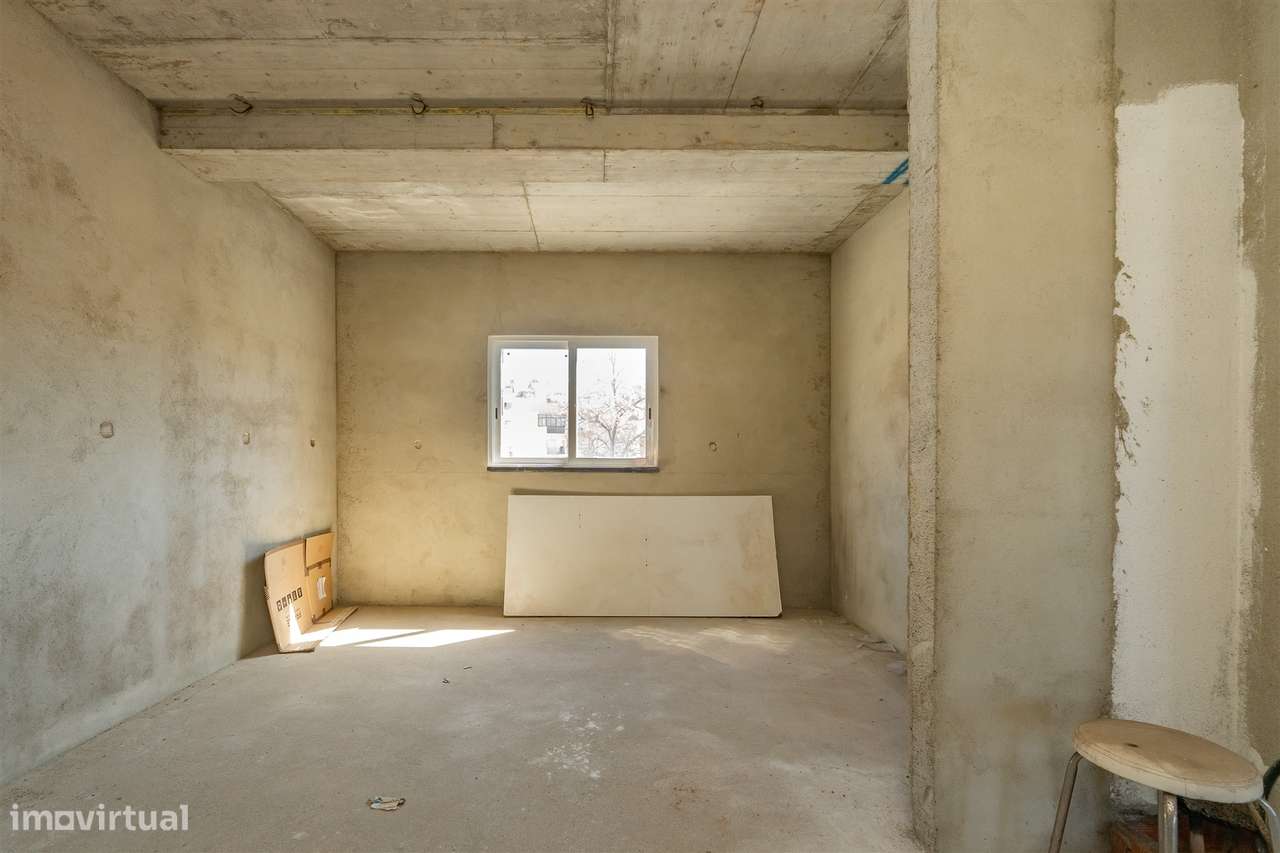 Moradia T4 em Construção em Vale Flores - Feijó Almada-15