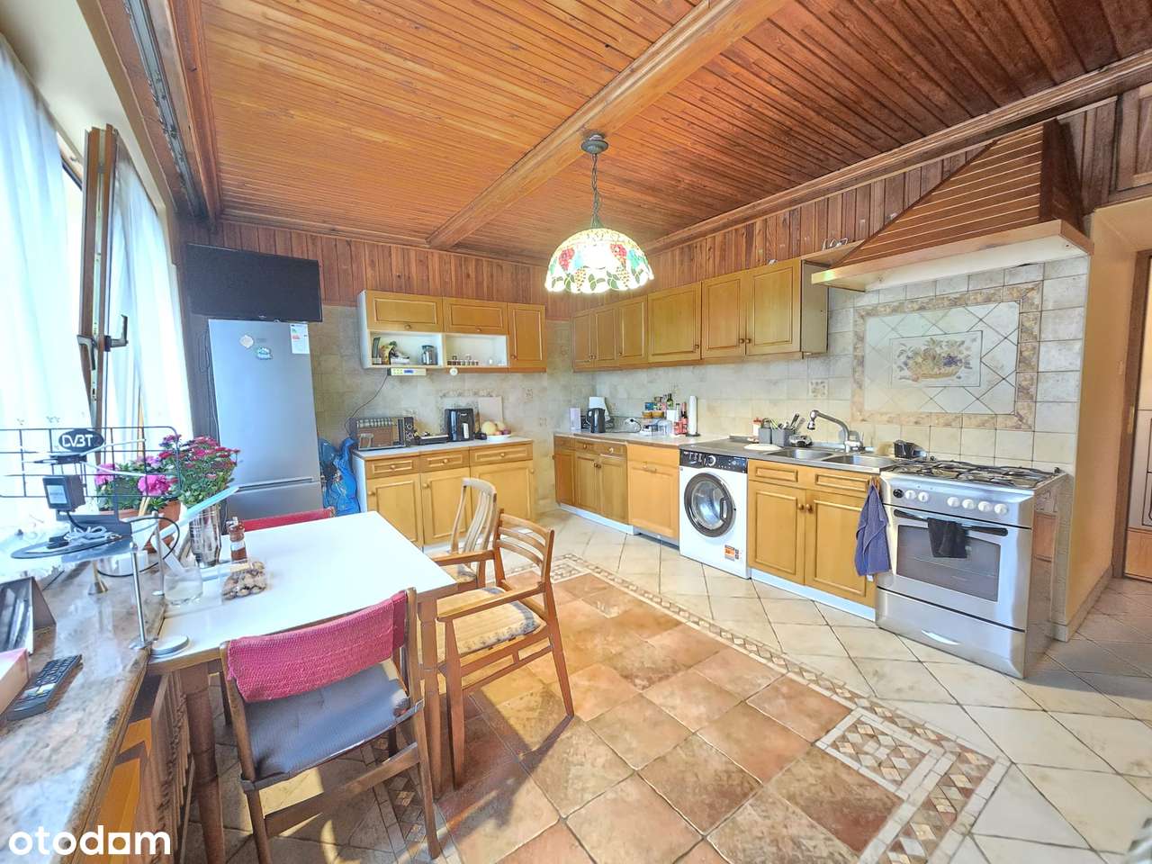 Interesujący dom w idealnej lokalizacji!-6