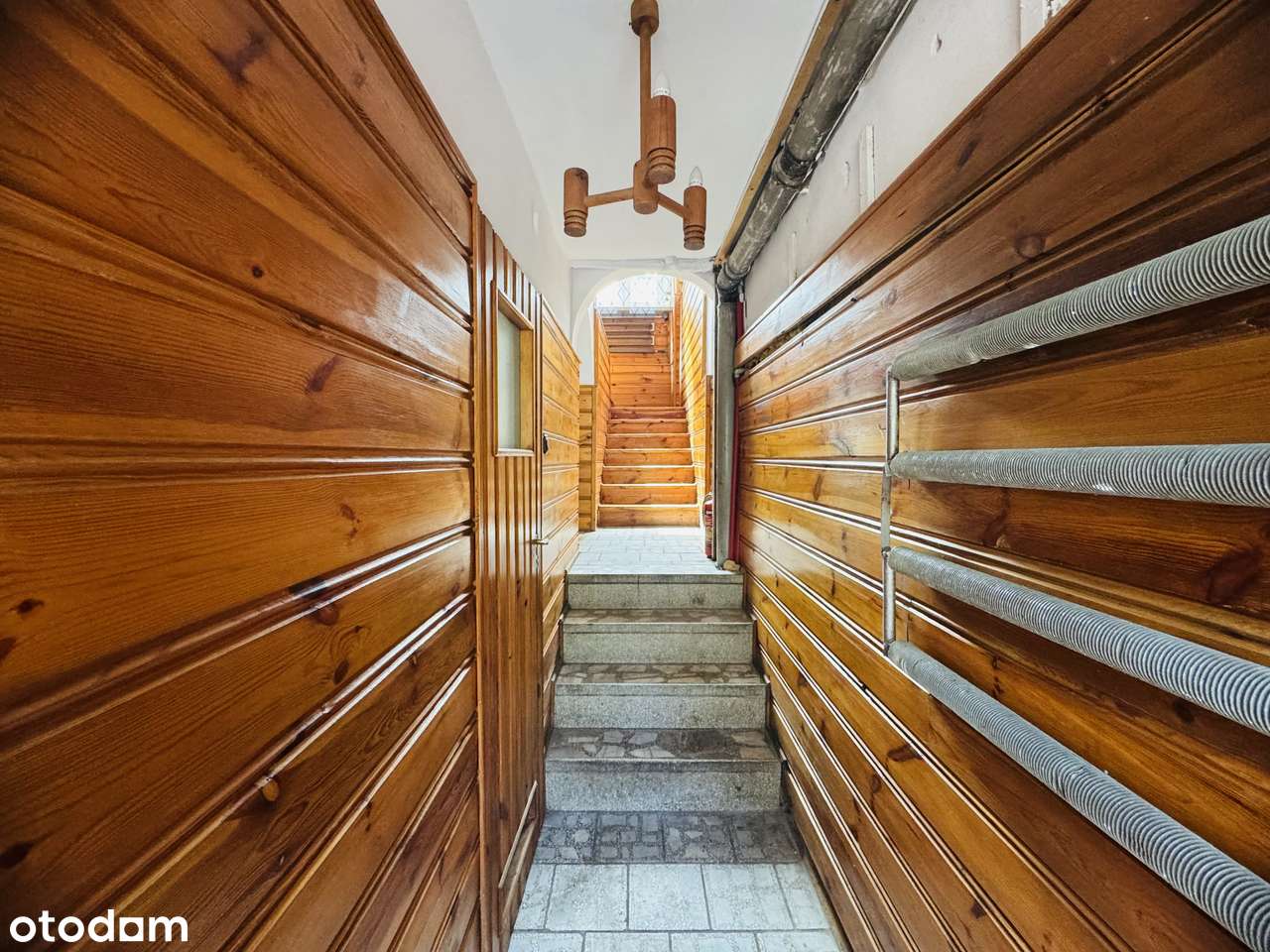 Dom z potencjałem pośród natury-6