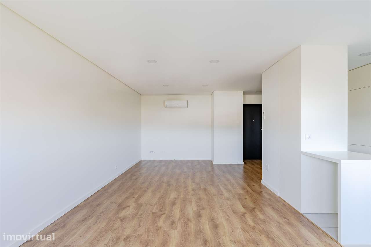 Apartamento T1 com Garagem em Campanhã - Grande imagem: 5/30