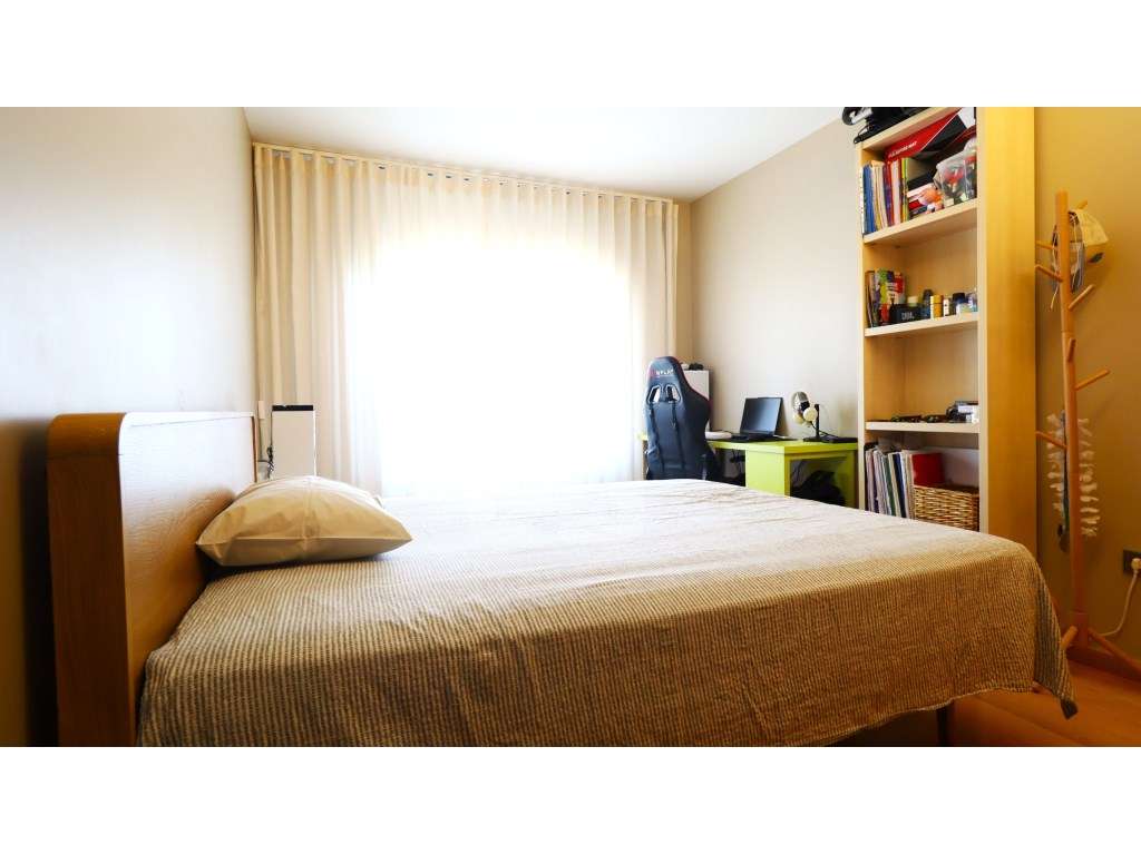 Apartamento T3 no último piso, vista Parque da Devesa-23