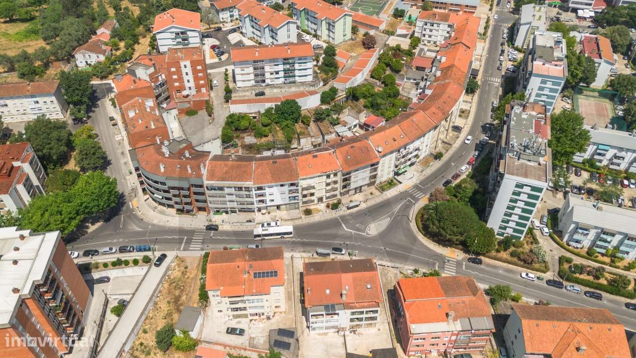 Apartamento T2 Transformado em 3 Estúdios – Bairro Norton de Matos, Co-8
