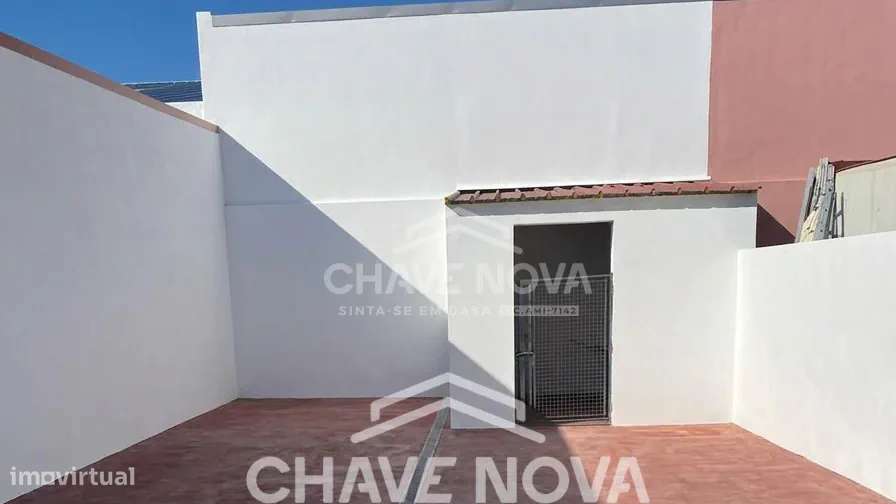 Andar Moradia V2+1 c/ Garagem em Canidelo-7