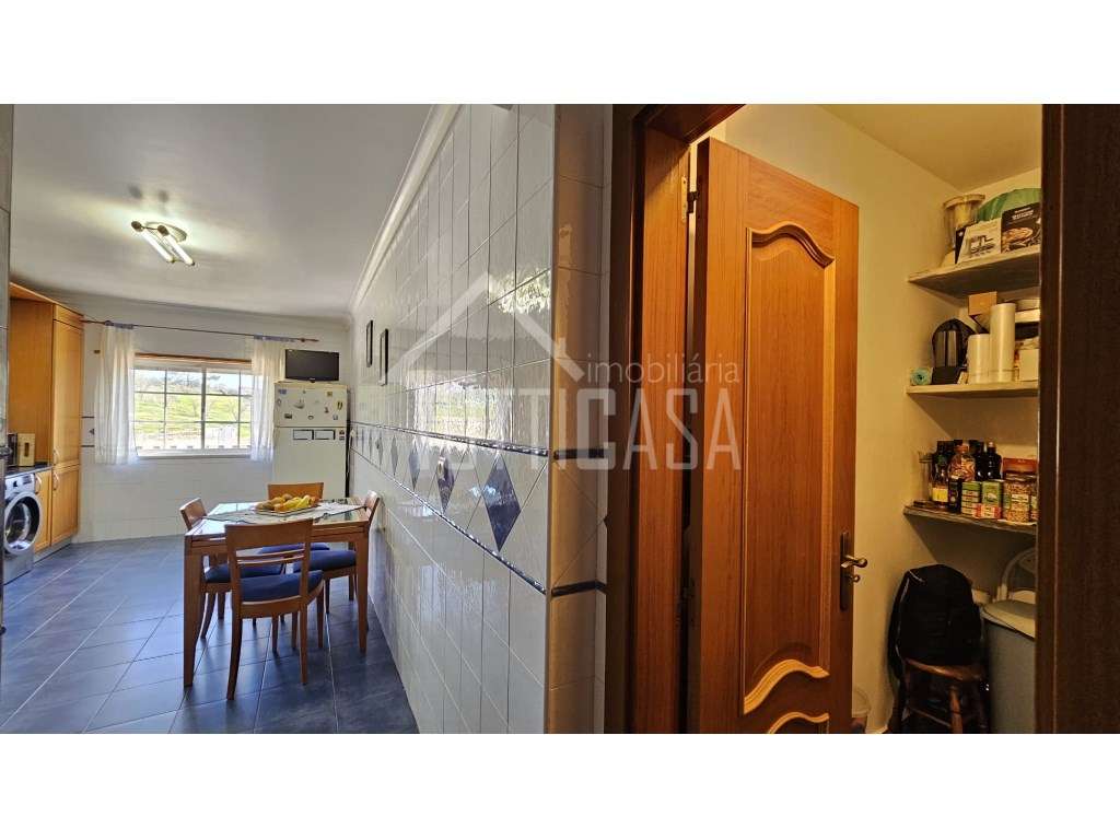 Apartamento T3 com garagem BOX em Alcainça-15