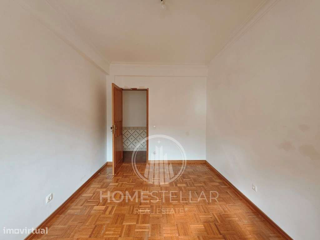 Apartamento T3 com varanda e arrecadação-29