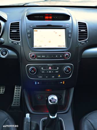 Kia Sorento 2.2 CRDi AWD Platinum Edition - 22
