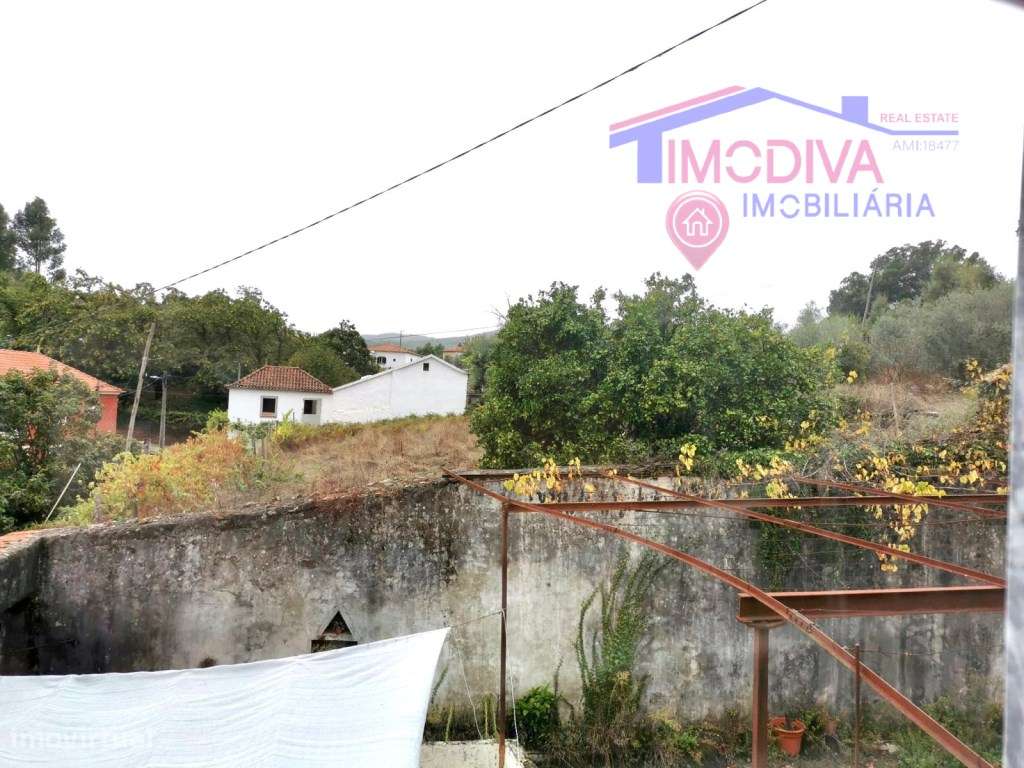 CASA SENHORIAL E TERRENO, CASTANHEIRA DE PERA-44