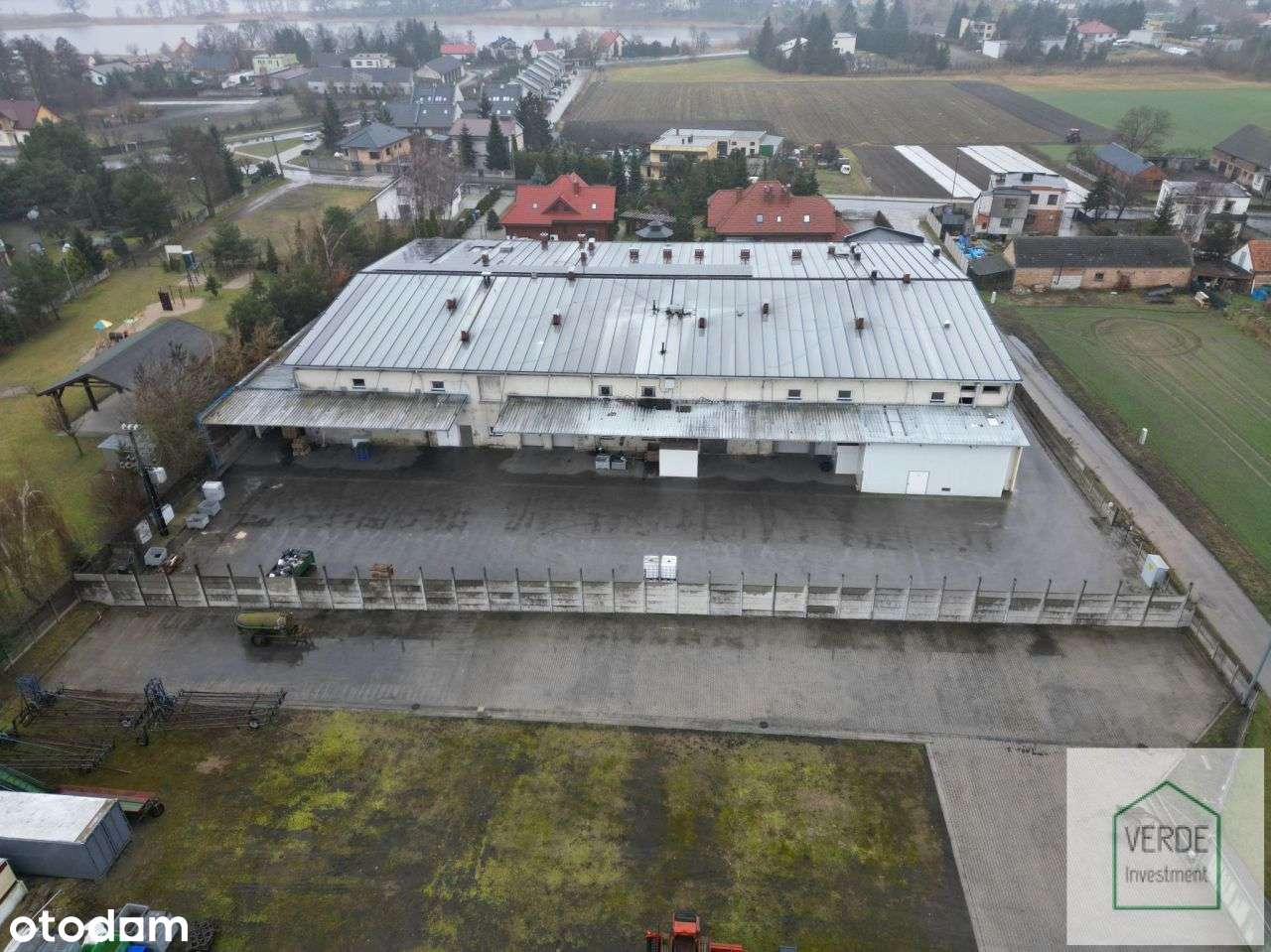 Hala produkcyjna przy trasie S11-2