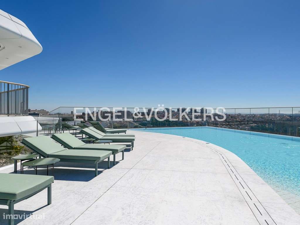 T2 na Infinity Tower - Grande imagem: 2/34