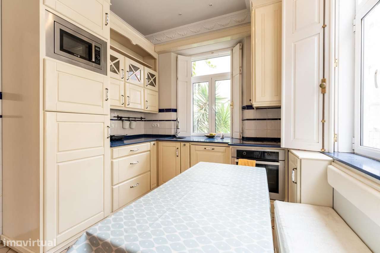 Moradia T4 + 1 com piscina, Pena, Lisboa-6