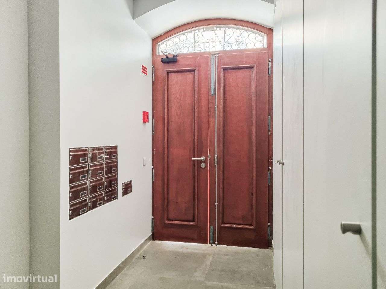 Apartamento à venda em largo Santa Bárbara 9, Lisboa - Grande imagem: 4/27