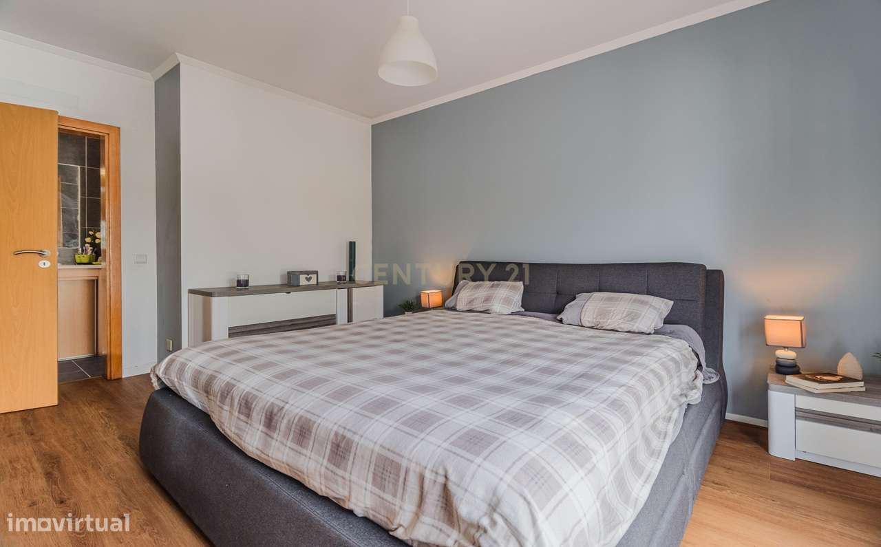 Moradia T4 em Quinta da Serralheira, Setúbal - Oportunidade Única! - Grande imagem: 4/43