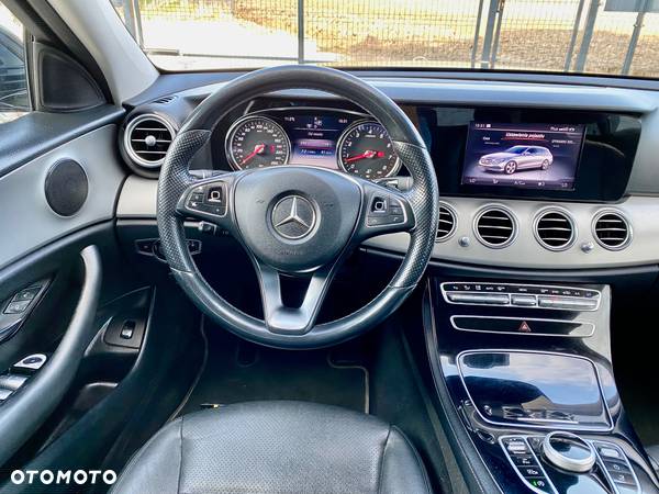 Mercedes-Benz Klasa E 200 CGI BlueEFFICIENCY Automatik - 12