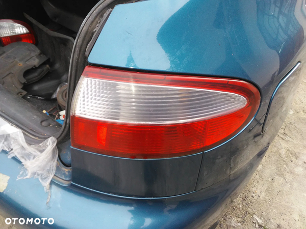 DAEWOO LANOS LAMPA TYLNA LEWA PRAWA HB - 2