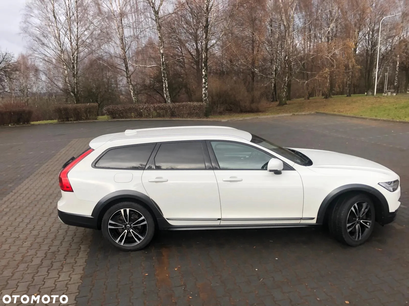 Volvo V90 Cross Country - 6